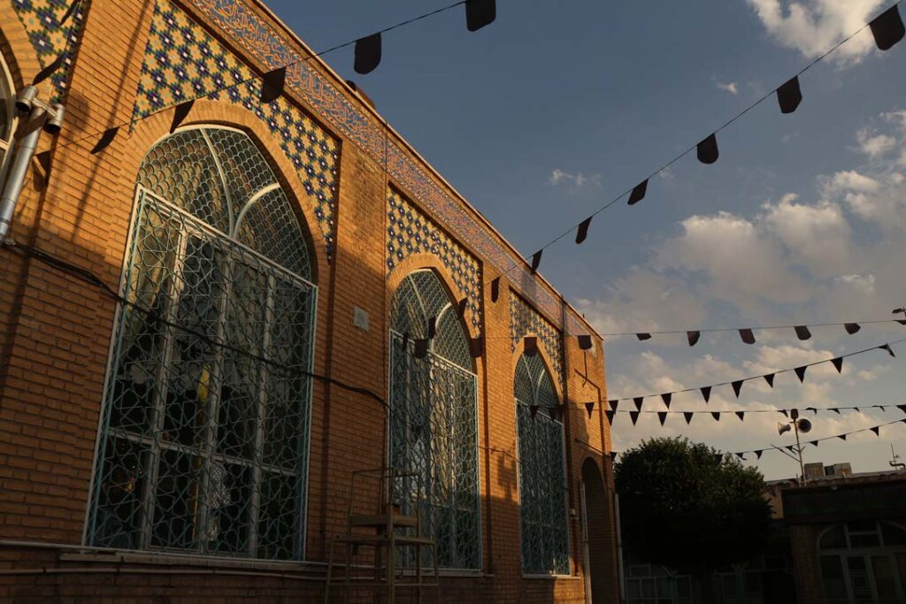 حیاط امامزاده سلطان محمد